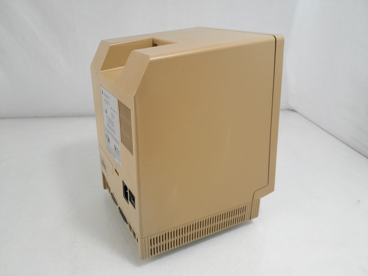 Macintosh SE M5011 2x1MB RAM 800K Floppy Drive - No Hard Disk