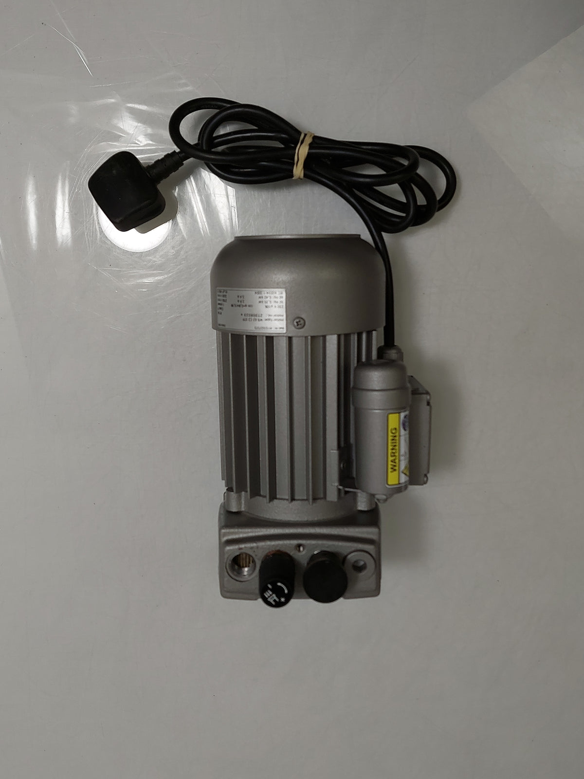 Becker VT 4.8 Dry-Running Rotary Vane Vacuum Pump
