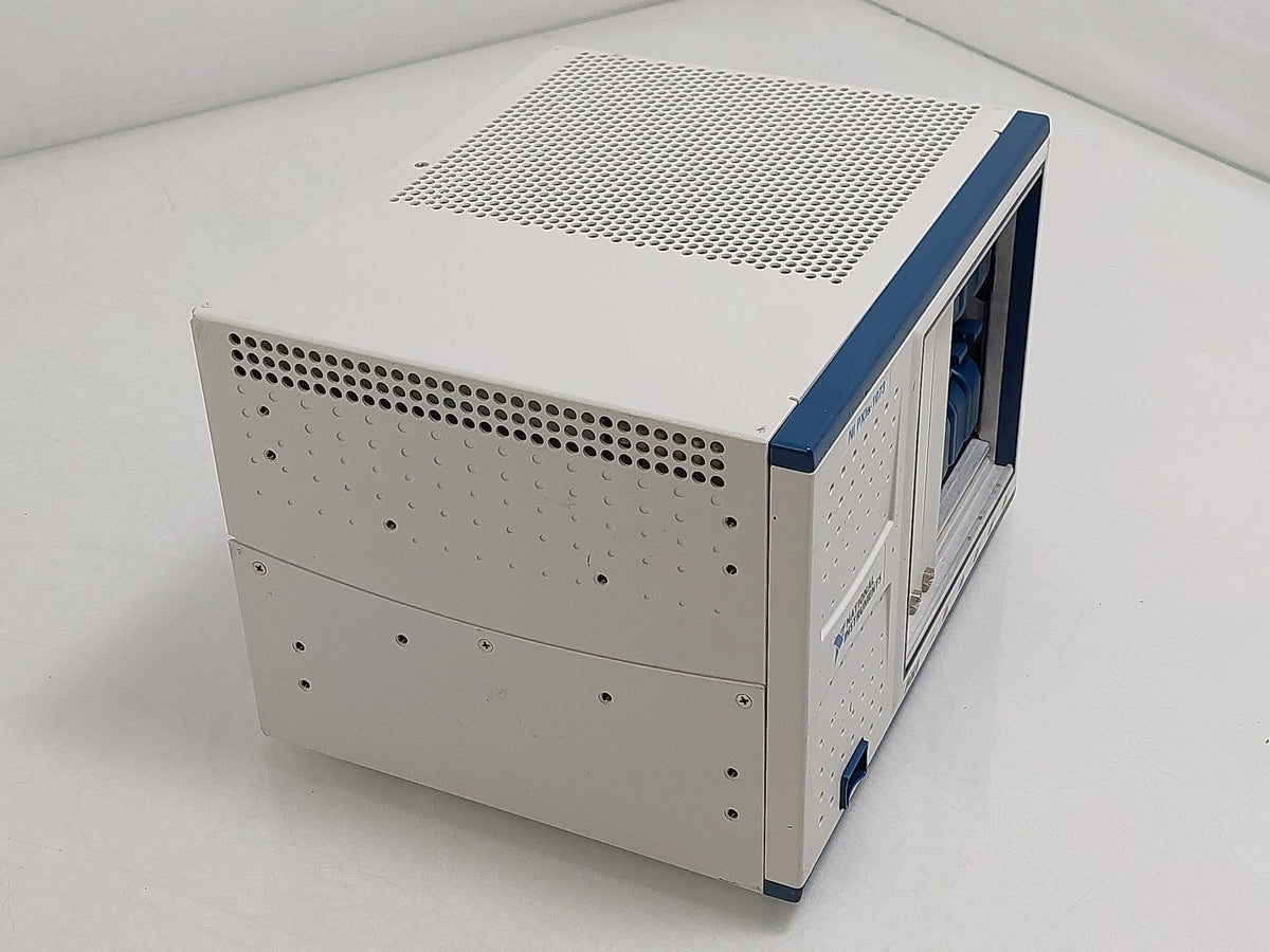National Instruments PXIe-1073 5-Slot PXI Express Chassis