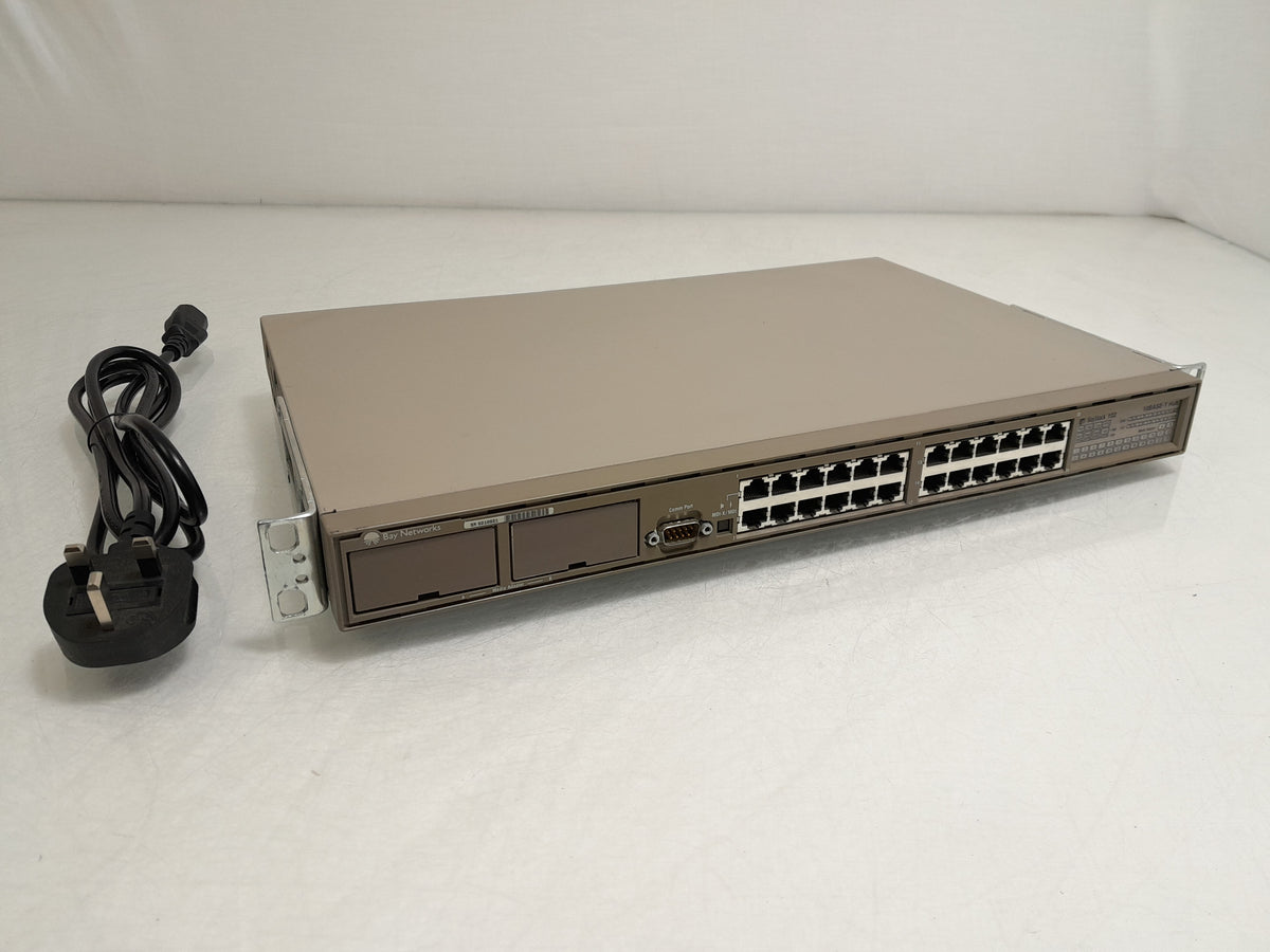 Bay Networks BayStack 102 24-Port 10BASE-T Stackable Ethernet Hub (CG1001E02)