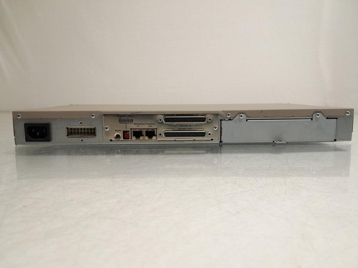 Bay Networks BayStack 102 24-Port 10BASE-T Stackable Ethernet Hub (CG1001E02)