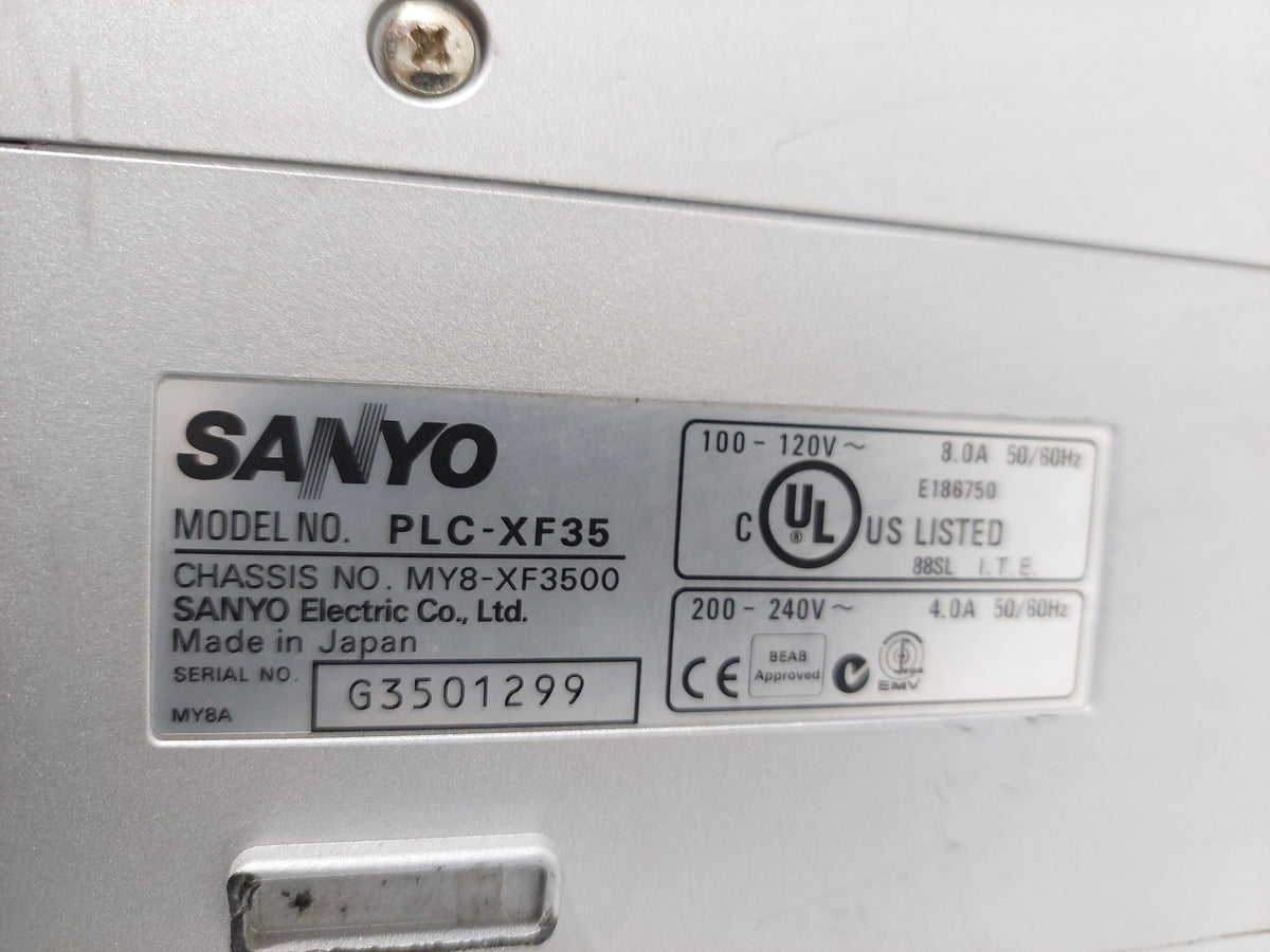 Sanyo PRO xtraX Multiverse PLC-XF35 Multiverse Projector