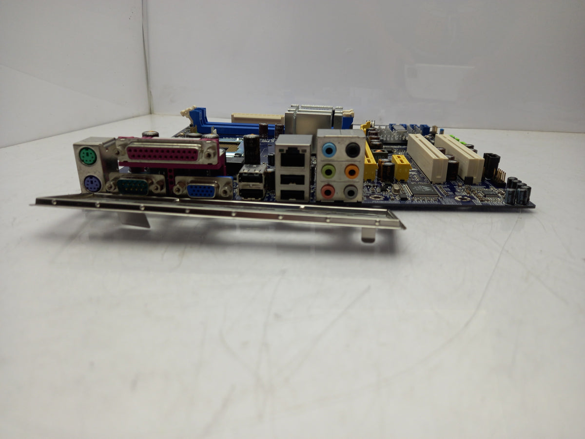 Foxconn 946GZ7MA-8KRS2H Socket LGA775 DDR2 Motherboard With I/O Shield