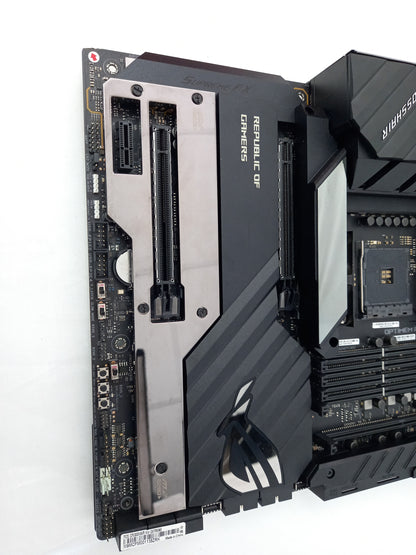 ASUS ROG Crosshair VIII Extreme X570 Socket AM4 DDR4 Motherboard 90MB1860-M0EAY0 - Faulty