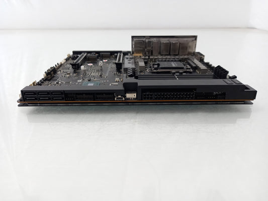 ASUS ROG MAXIMUS Z690 EXTREME GLACIAL LGA1700 DDR5 90MB1A60-M0EAY0- Faulty