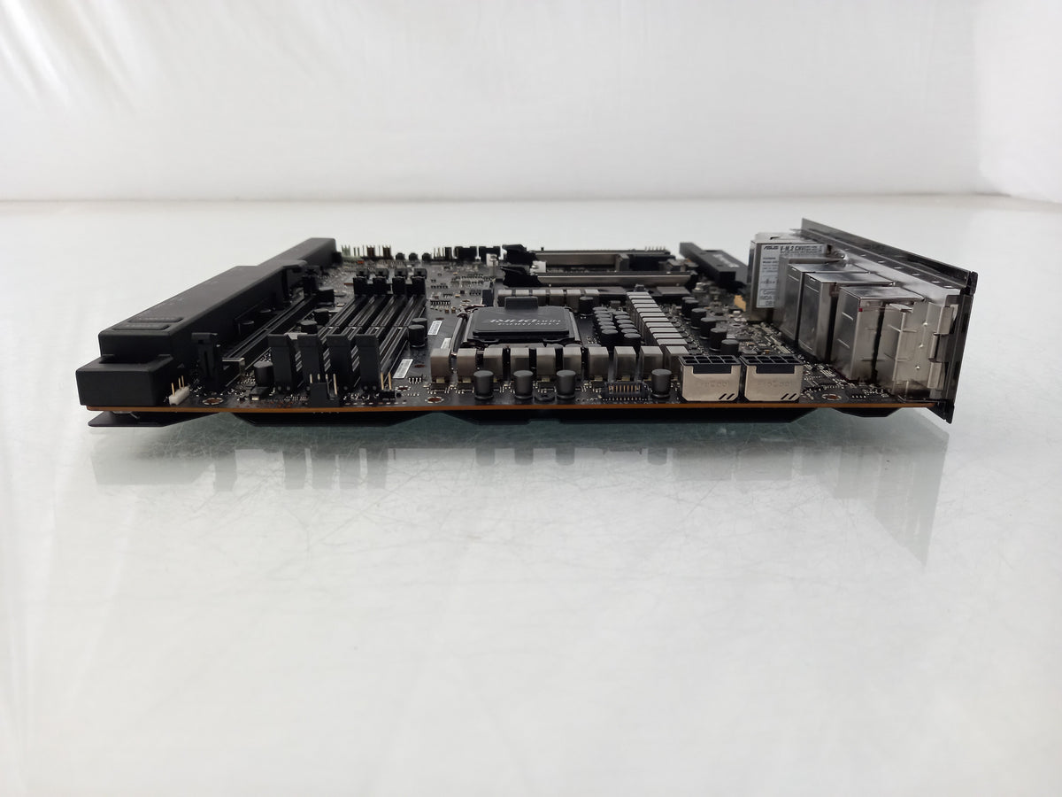 ASUS ROG MAXIMUS Z690 EXTREME GLACIAL LGA1700 DDR5 90MB1A60-M0EAY0- Faulty