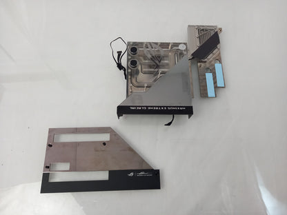 ASUS ROG MAXIMUS Z690 EXTREME GLACIAL LGA1700 DDR5 90MB1A60-M0EAY0- Faulty