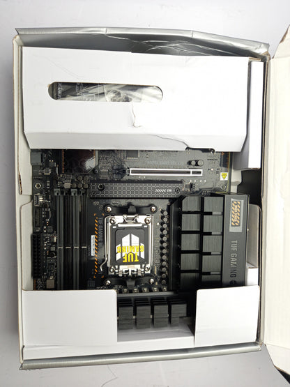 ASUS TUF GAMING B650-PLUS WIFI Socket AM5 DDR5 ATX Motherboard 90MB1BZ0-M0EAY0- Faulty