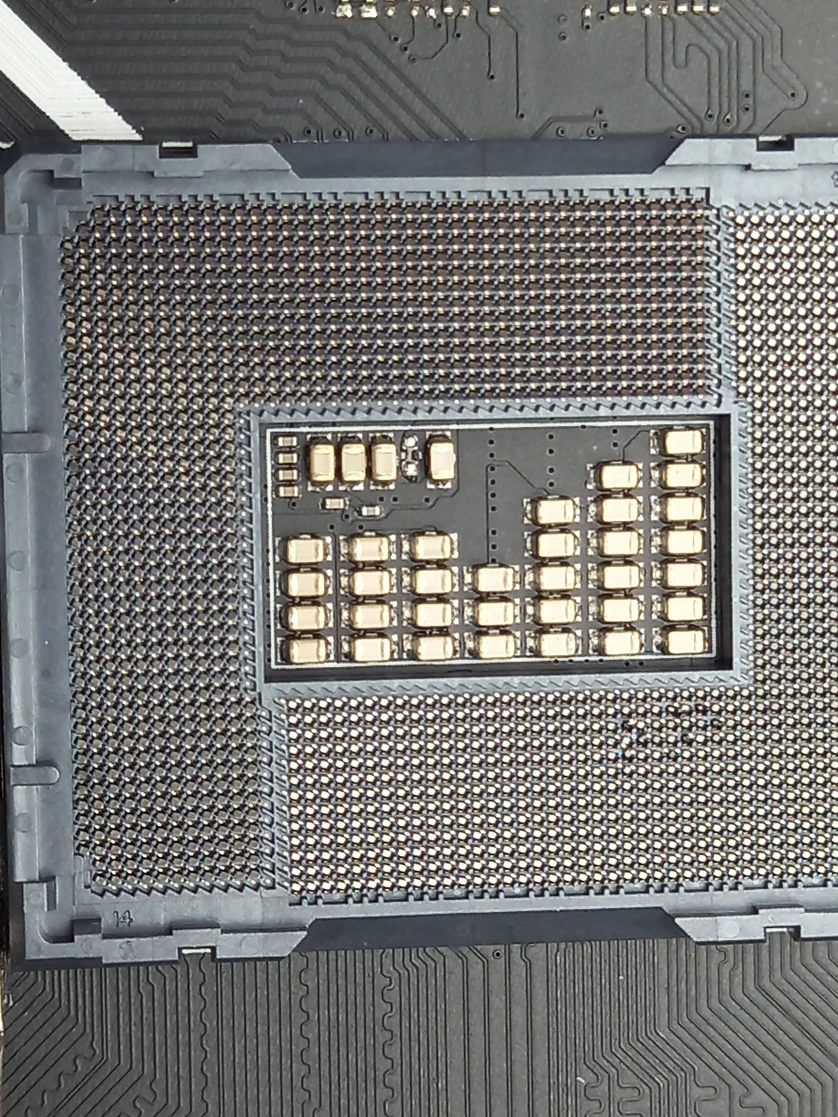 ASUS PRIME Z790-A WIFI Socket LGA170 0DDR5 ATX Motherboard 90MB1CS0-M1EAY0 - Faulty