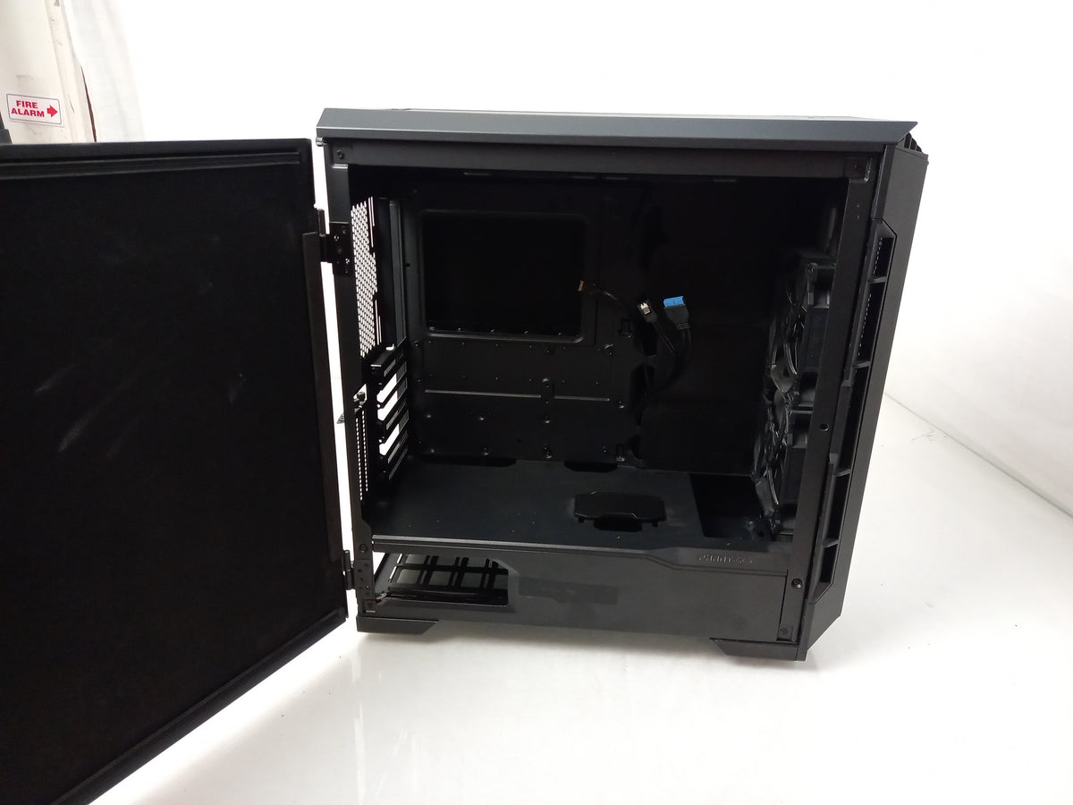 Novatech PC-BX24063 Standard ATX mid Tower Computer Gaming Case