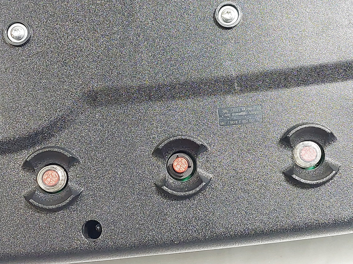 Motorola WPLN4211B IMPRES 6-Way Adaptive Charger Missing Fuse Cap Cover
