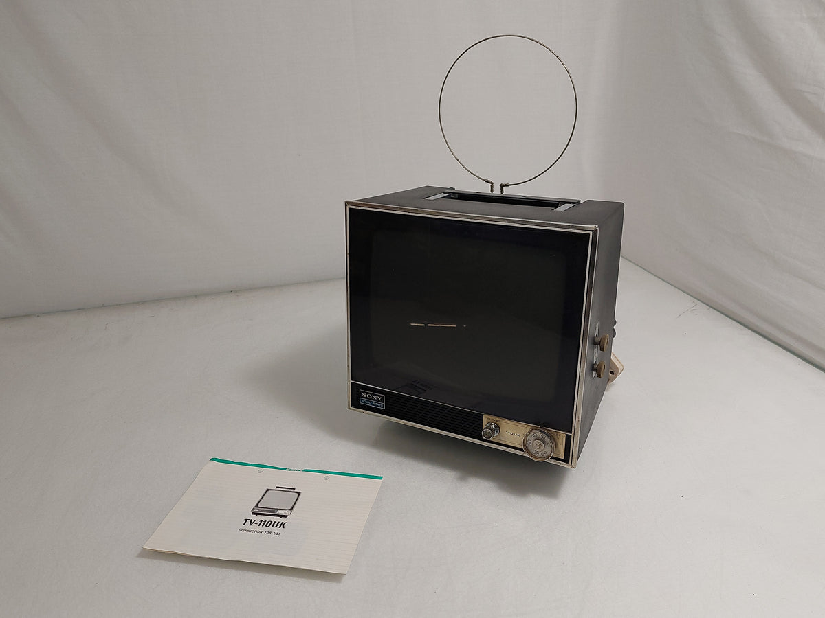 Sony TV-110UK 11in 1971 Vintage Portable B&W CRT TV UHF 12V Tested Aerial