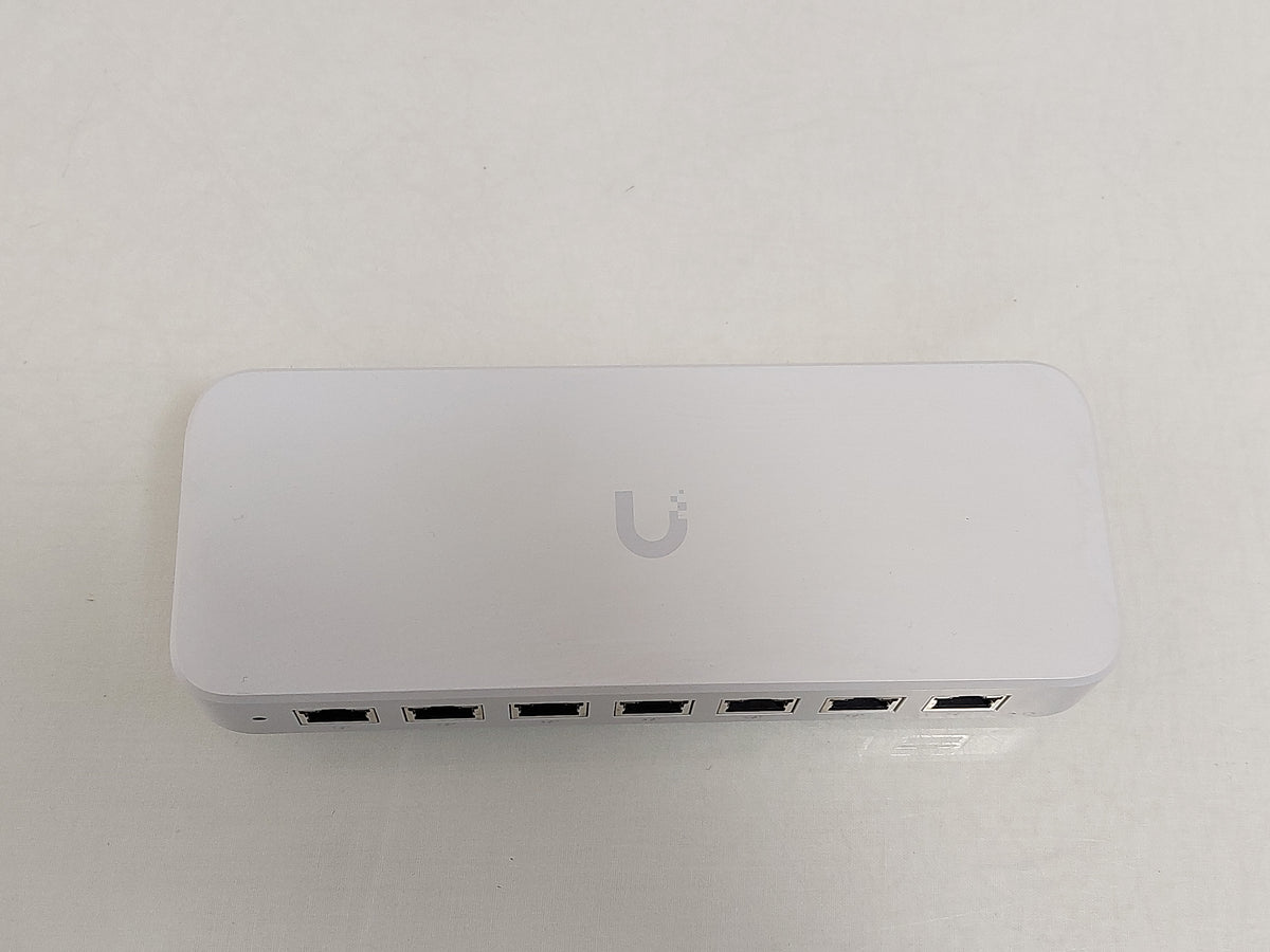 Ubiquiti UniFi Switch Ultra USW-Ultra-60W 8-Port Gigabit PoE+ Managed Switch