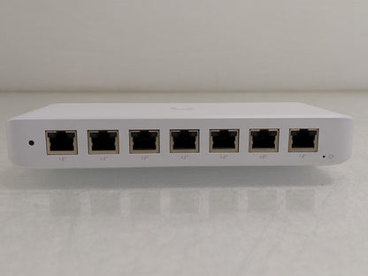 Ubiquiti UniFi Switch Ultra USW-Ultra-60W 8-Port Gigabit PoE+ Managed Switch