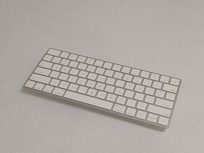 Apple Magic Keyboard A1644 MLA22LL/A US English Wireless Bluetooth Rechargeable