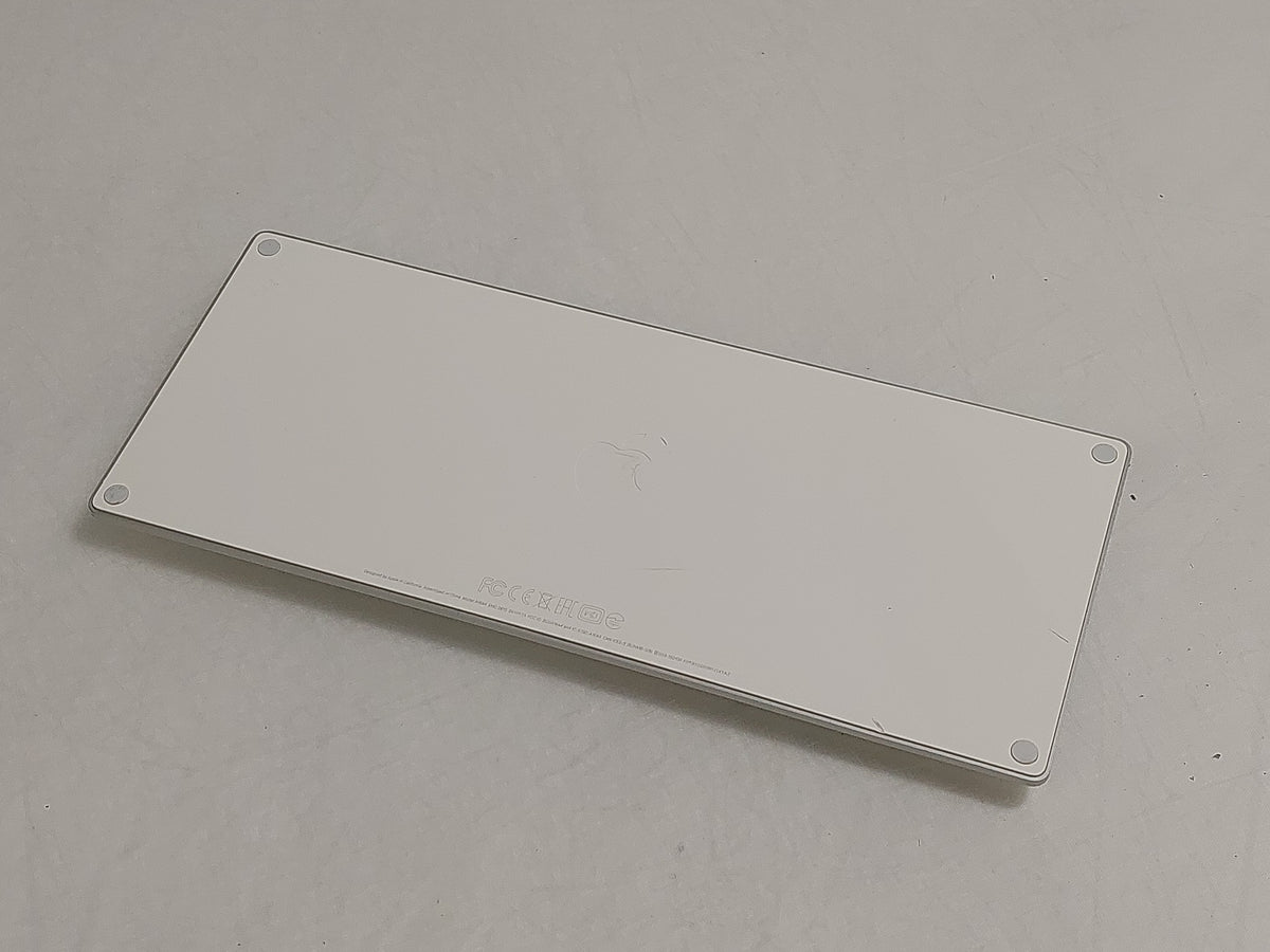 Apple Magic Keyboard A1644 MLA22LL/A US English Wireless Bluetooth Rechargeable