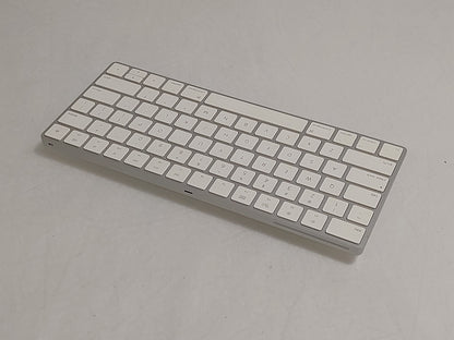 Apple Magic Keyboard A1644 MLA22LL/A US English Wireless Bluetooth Rechargeable