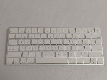 Apple Magic Keyboard A1644 MLA22LL/A US English Wireless Bluetooth Rechargeable