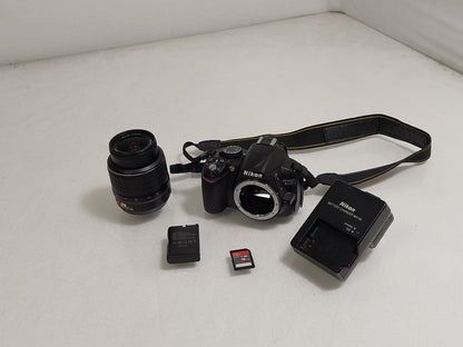 Nikon D3100 DSLR 18-55mm VR Lens 16GB Charger 8441 Shots Possible Focus Issue