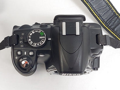 Nikon D3100 DSLR 18-55mm VR Lens 16GB Charger 8441 Shots Possible Focus Issue
