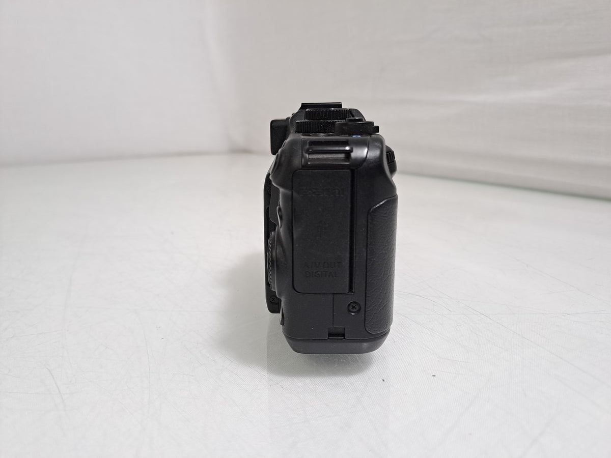 Canon PowerShot G12 10MP CCD 5x Optical Zoom Vari-Angle Digital Camera UNTESTED