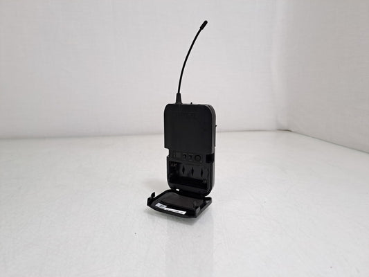 Shure BLX1 K3E 606-630MHz UHF Bodypack Transmitter Power Tested No Batteries