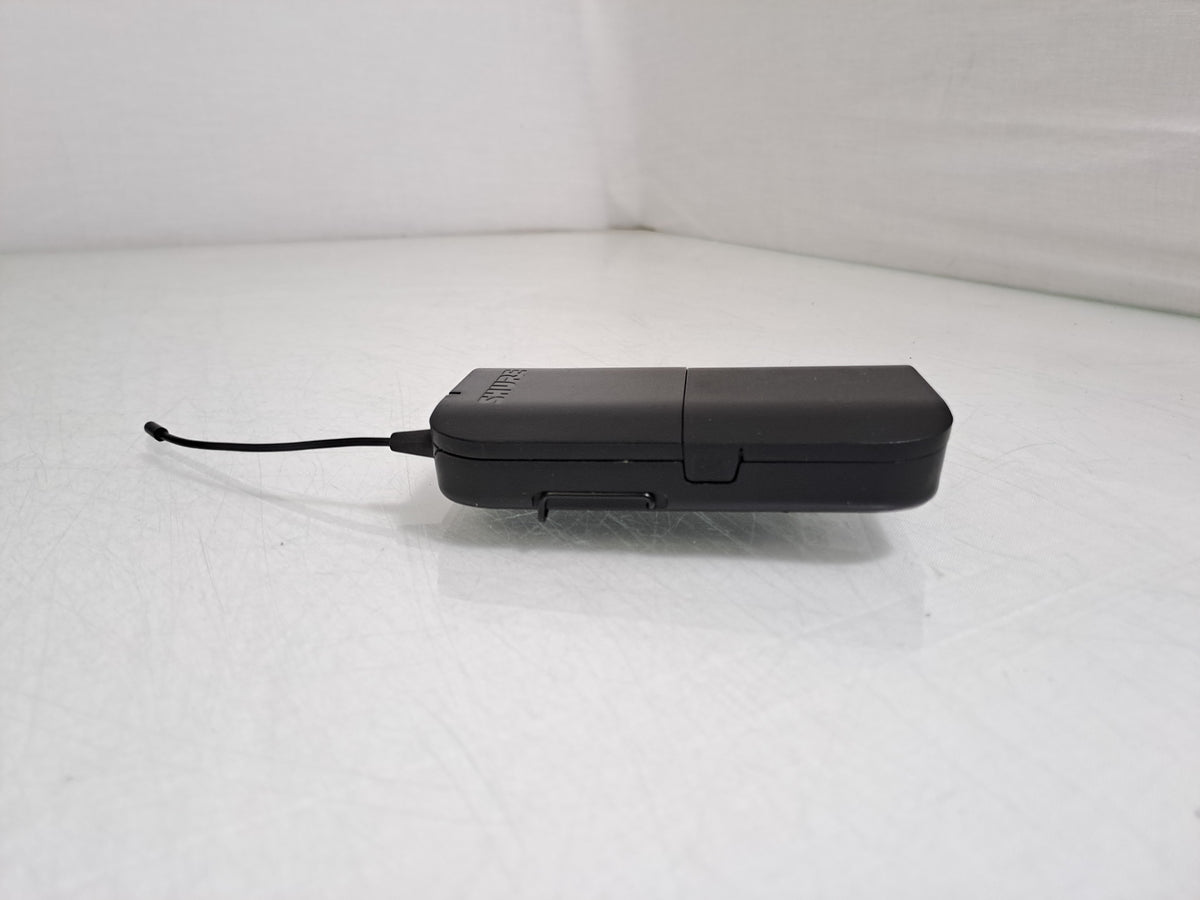 Shure BLX1 K3E 606-630MHz UHF Bodypack Transmitter Power Tested No Batteries