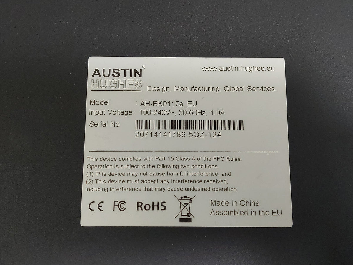 Austin Hughes CyberView RKP117e_EU 17in LCD KVM Console 1U VGA USB Touchpad
