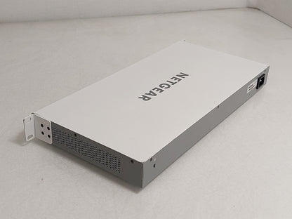 NETGEAR GC728X 28-Port Managed Smart Cloud Switch 24x GbE 2x SFP 2x 10G SFP+