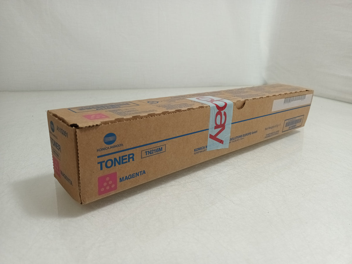 Genuine Konica Minolta TN216M Magenta Toner Cartridge A11G351 - New