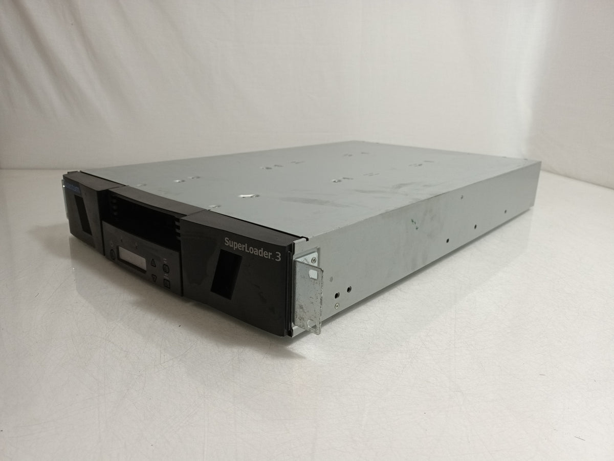 Quantum L700 Super Loader 3 Tape Drive Library - No Drive