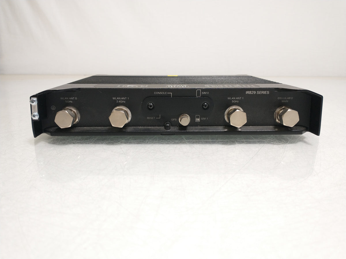 Cisco IR829B-LTE-EA-EK9 V02 IoT Industrial Router