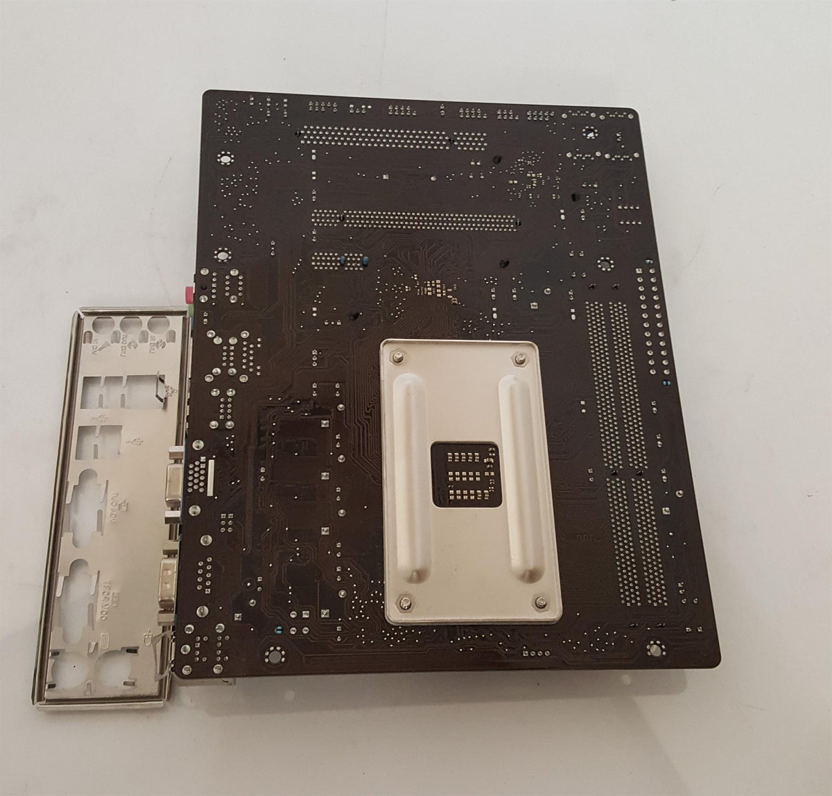 ASUS M5A7BL-M LX3 Socket AM3b DDR3 Micro ATX Motherboard With I/O Shield
