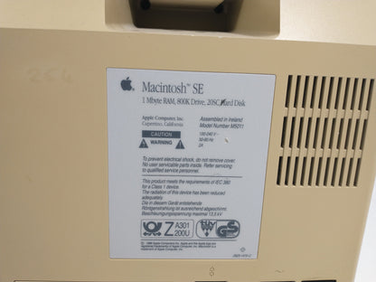 Macintosh SE M5011 1MB RAM 800K Floppy Drive - No Hard Disk