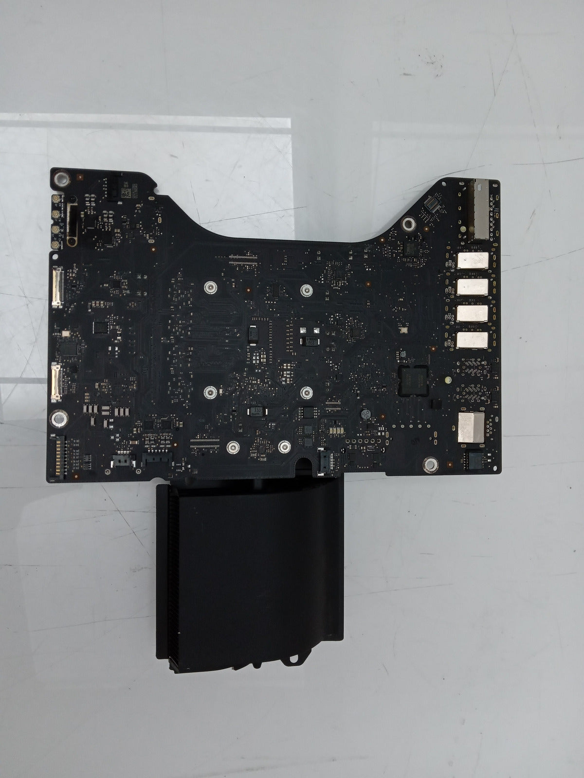 Apple iMac A1418 21.5' 2014 Logic Board with i5-4260U 1.4Ghz 820-4668