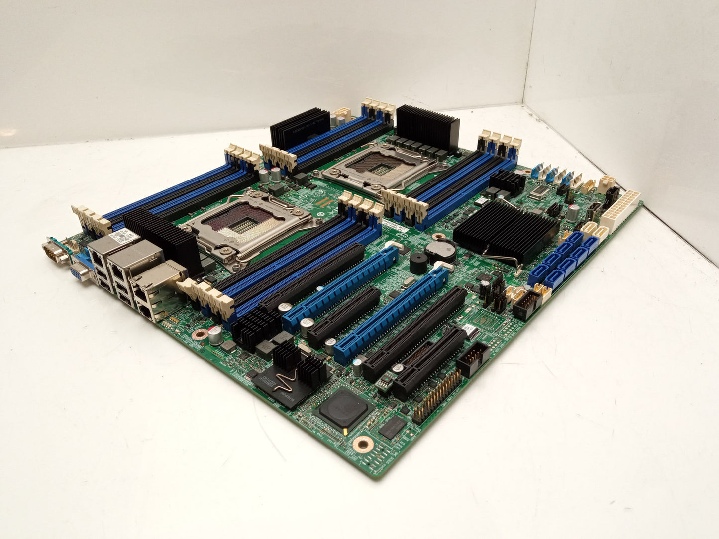 Intel S2600CO Dual Socket LGA2011 DDR3 Server Motherboard