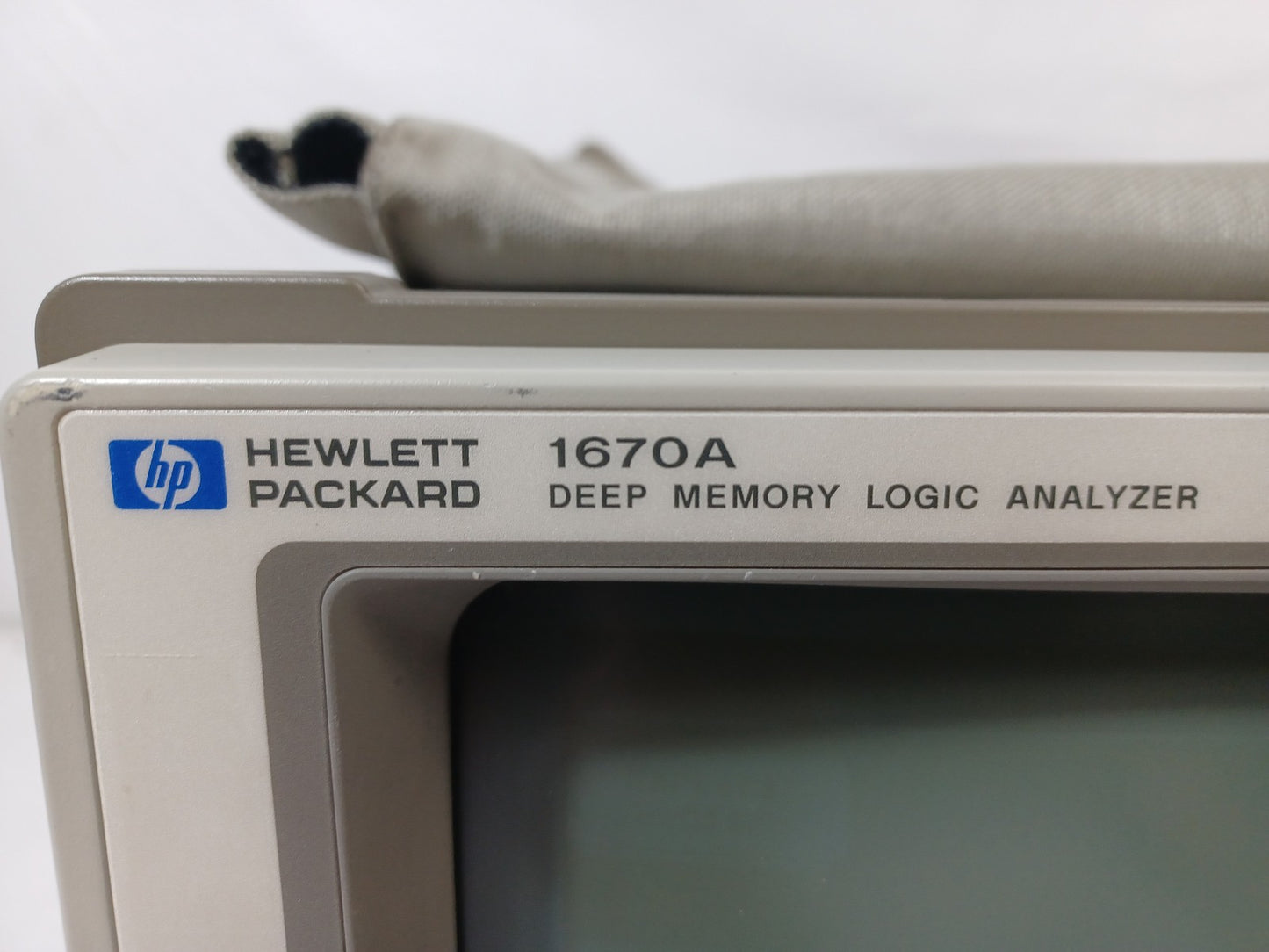 HP 1670A 136-Channel 70 MHz - 250 MHz Timing Benchtop Deep Memory Logic Analyzer