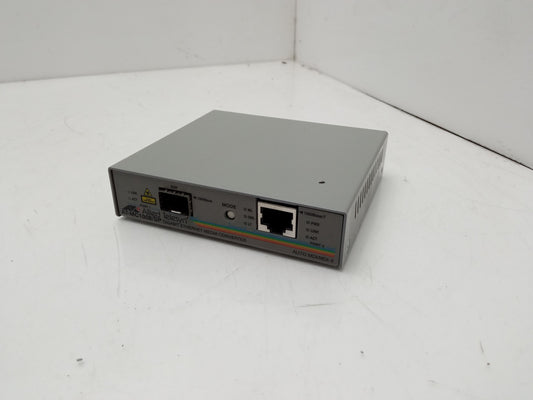 Allied Telesyn AUTOMDI/MDI-X 1000 MB/s Media Converter AT-MC1008/SP