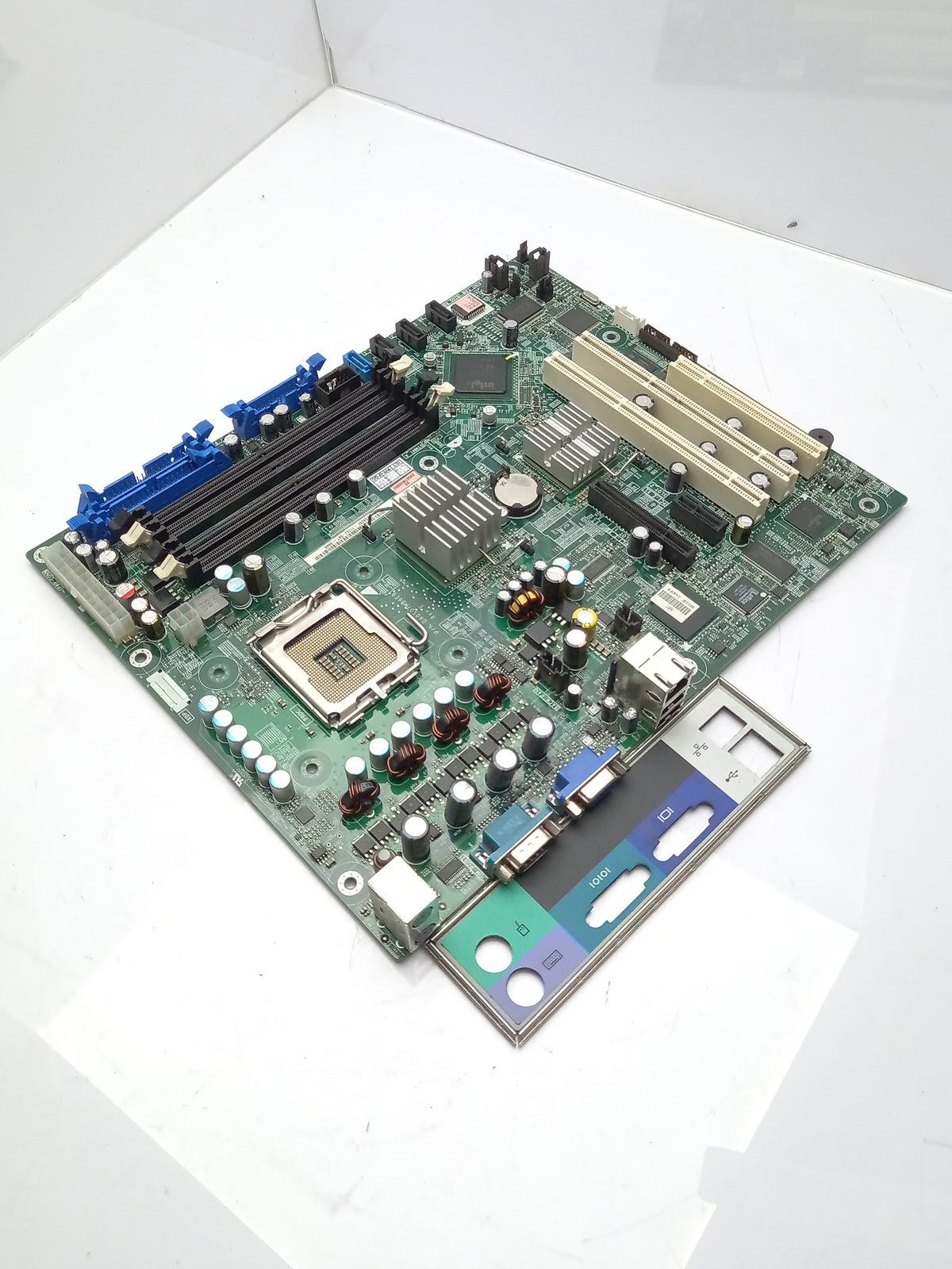 Dell PowerEdge 830 Socket LGA775 DDR2 Motherboard With I/O Shield 0D9240 