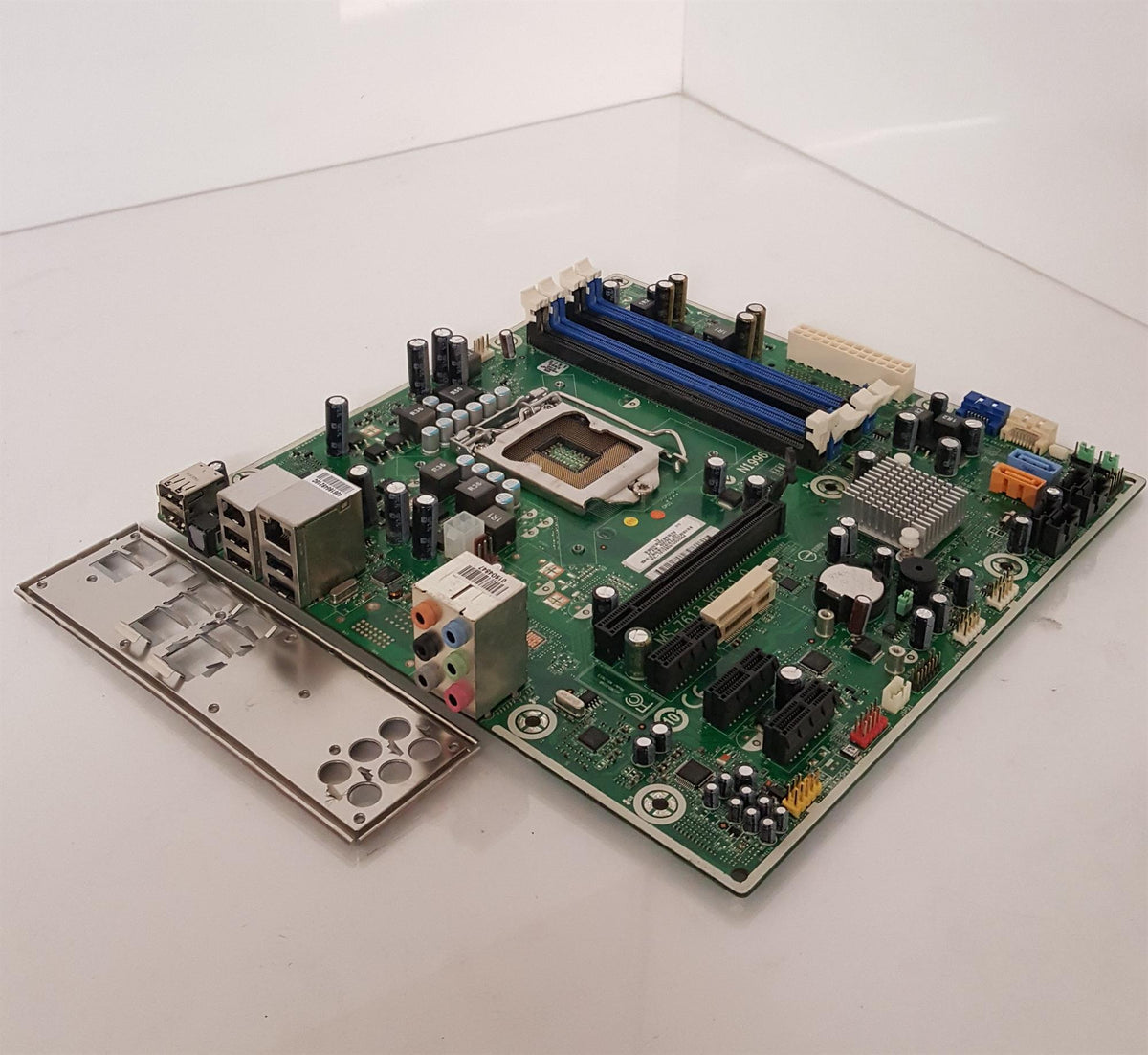 HP Elite Socket LGA1156 DDR3 Micro ATX Motherboard With I/O Shield 466799-001