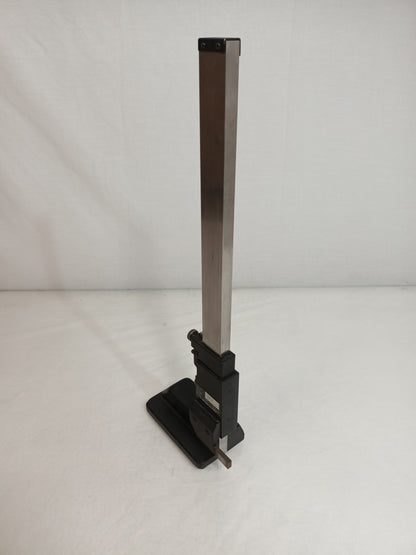 Mitutoyo HDS 12" 570-213 Height Gauge Gage Digital