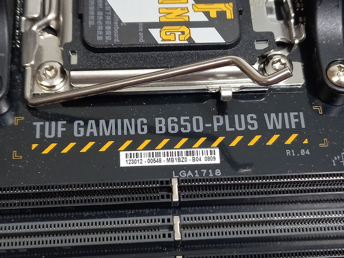 (SPARES)ASUS TUF GAMING B650-PLUS WIFI Socket AM5 DDR5 ATX Motherboard