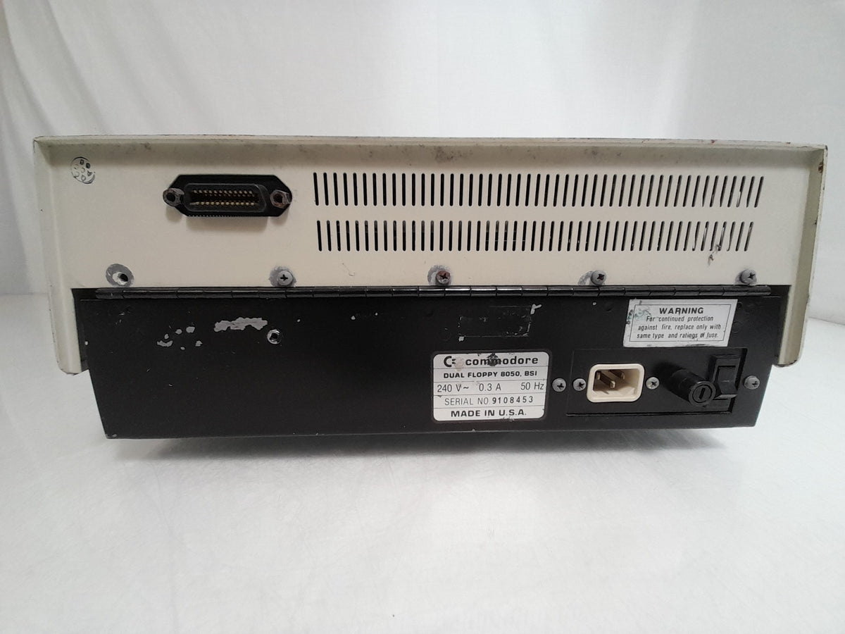 Commodore CBM 8050 Dual 5.25" Floppy Disk Drive