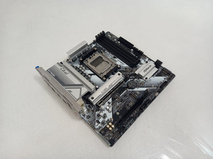 (SPARES)ASRock B650M PRO RS Socket AM5 DDR5 M-ATX Motherboard With I/O Shield