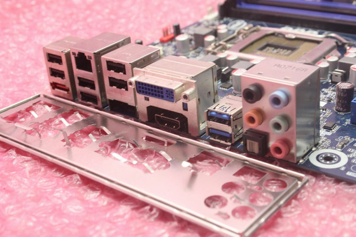 Intel DH67BL Socket LGA1155 DDR3 Micro ATX Motherboard With I/O G10189-213